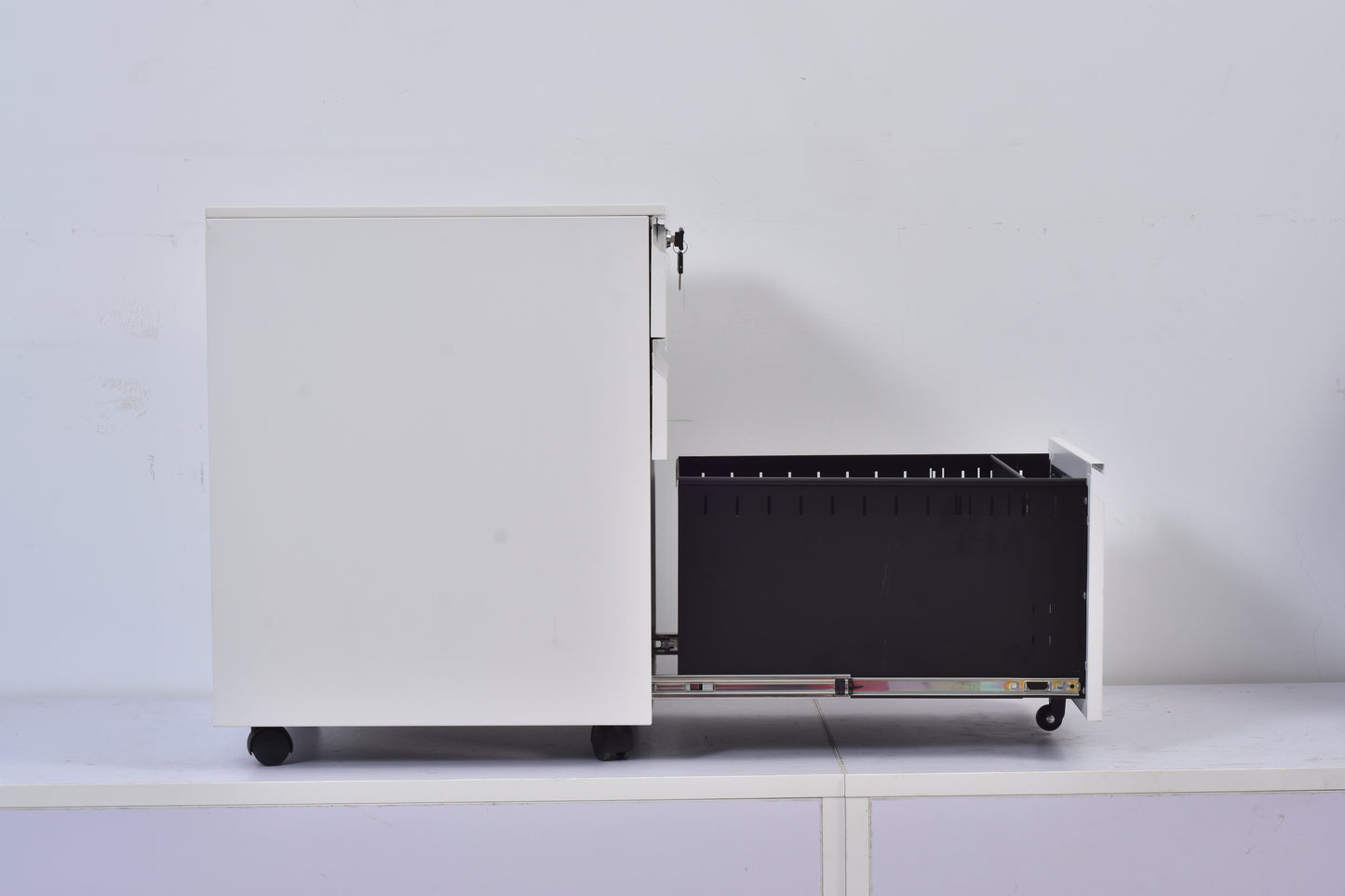 Archivero De 3 Cajones Con Llave Y Llantas  MP-YZ01W  YZ01B